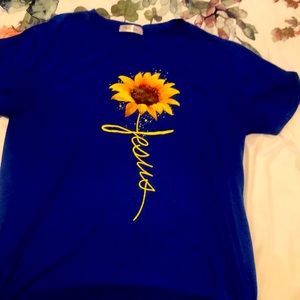 Blue sunflower Jesus wording women’s shirt